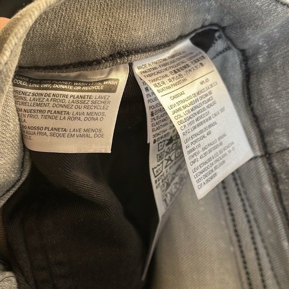 Levi’s Men’s Dark Wash Jeans | Size W31 L30 - Picture 6 of 7